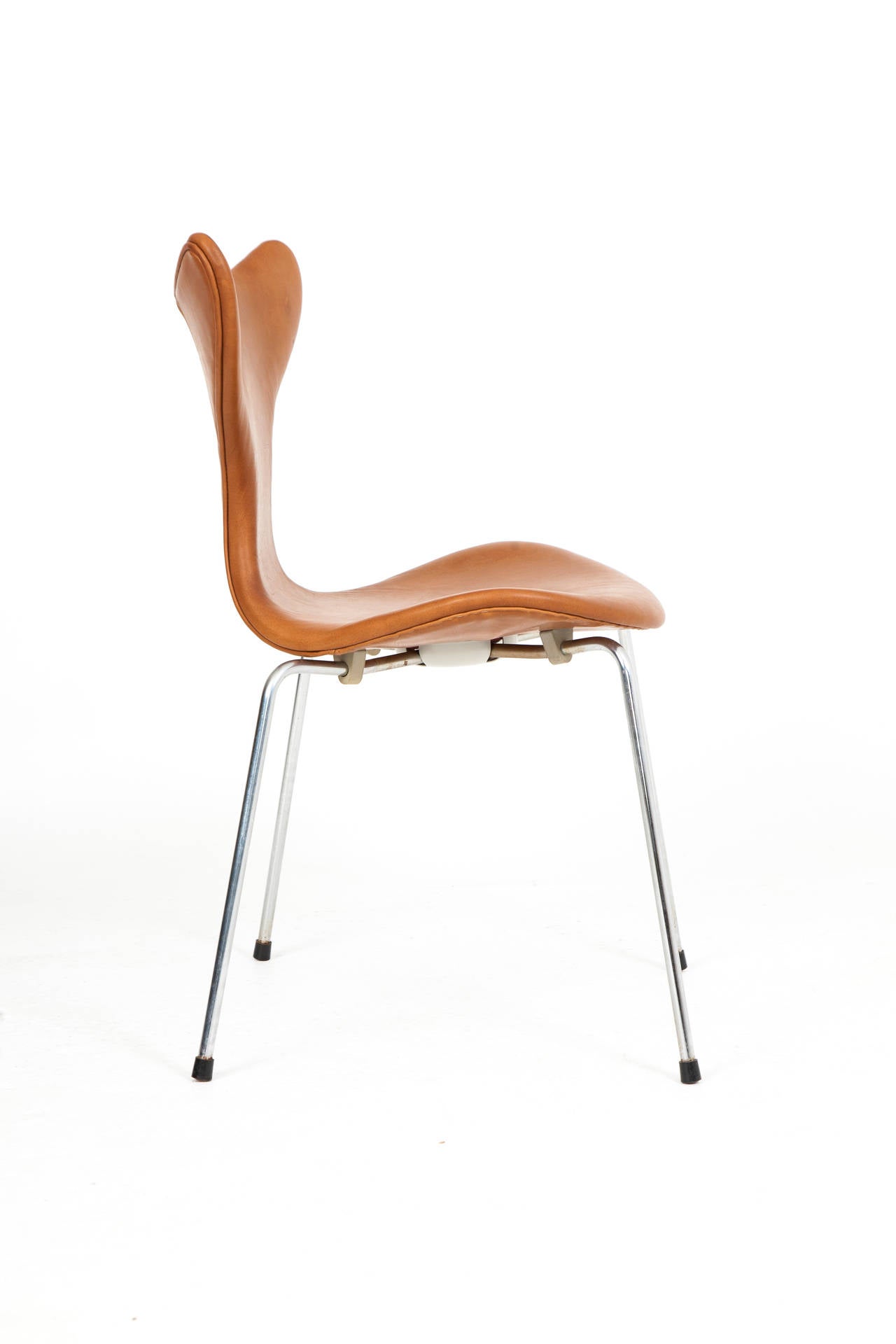 Scandinavian Modern Arne Jacobsen Set of Eight Seagull Chairs