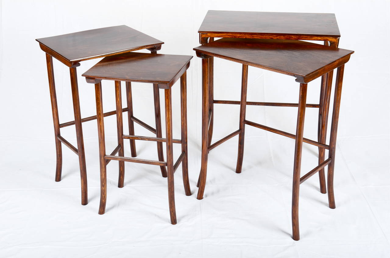 Set of four nesting tables attributed to Thonet In Excellent Condition In Vienna, AT