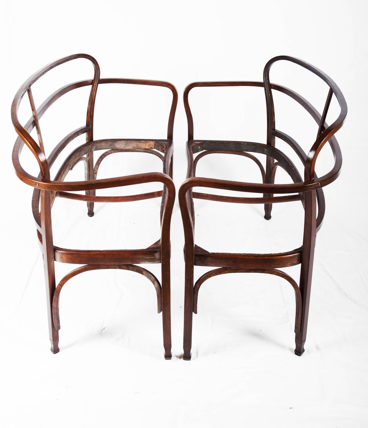 An exquisite and very seldom Vienna Secession bentwood settee by Gustav Siegel.
This settee is still not finished and will be restored to customer specification.
Two-pieces available. I have also six suitable dining chairs.
See images 3-6 on the