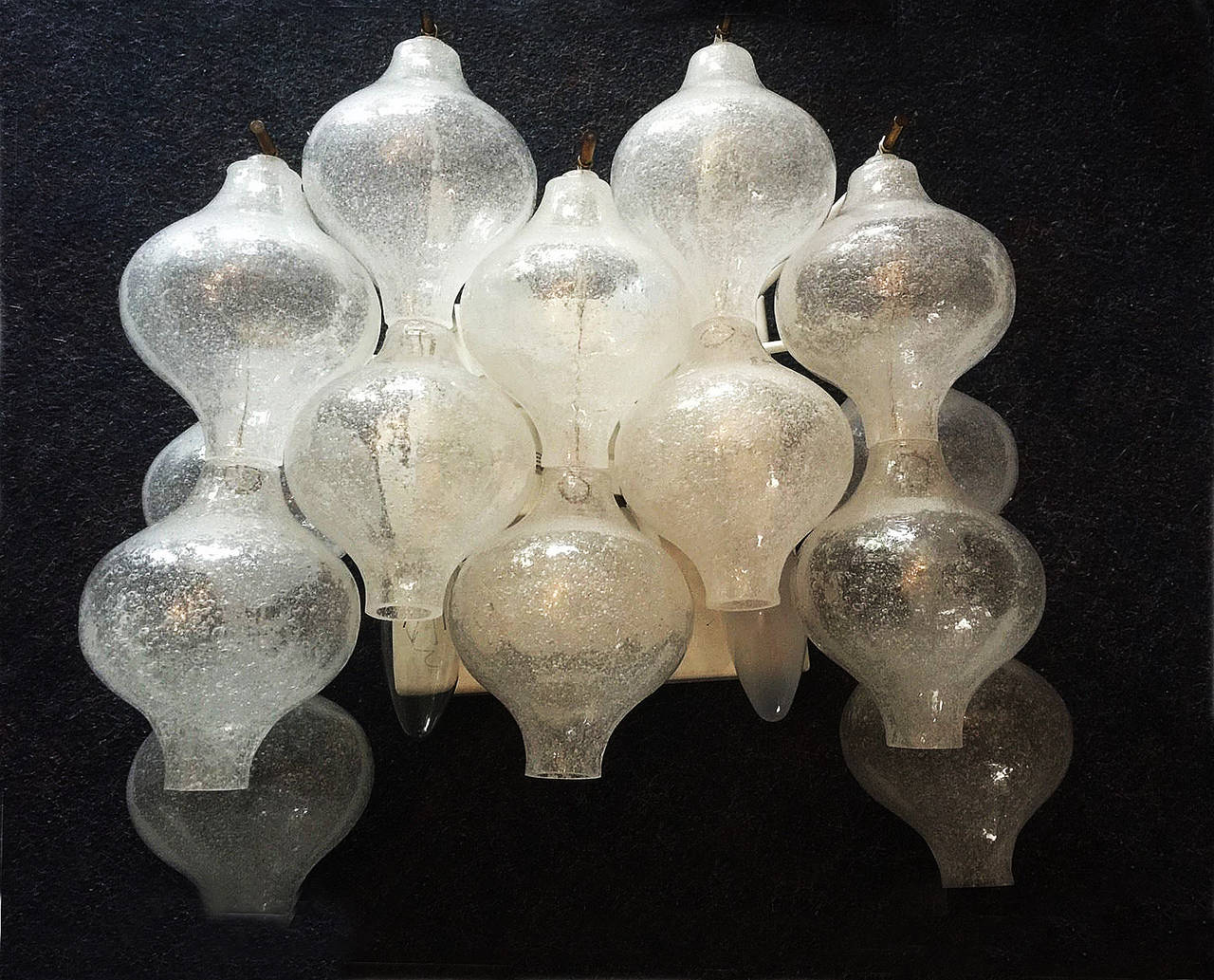 Kalmar of Austria wall lamp from the 1960's.

dimensions will follow!

delivery time about 2 weeks
