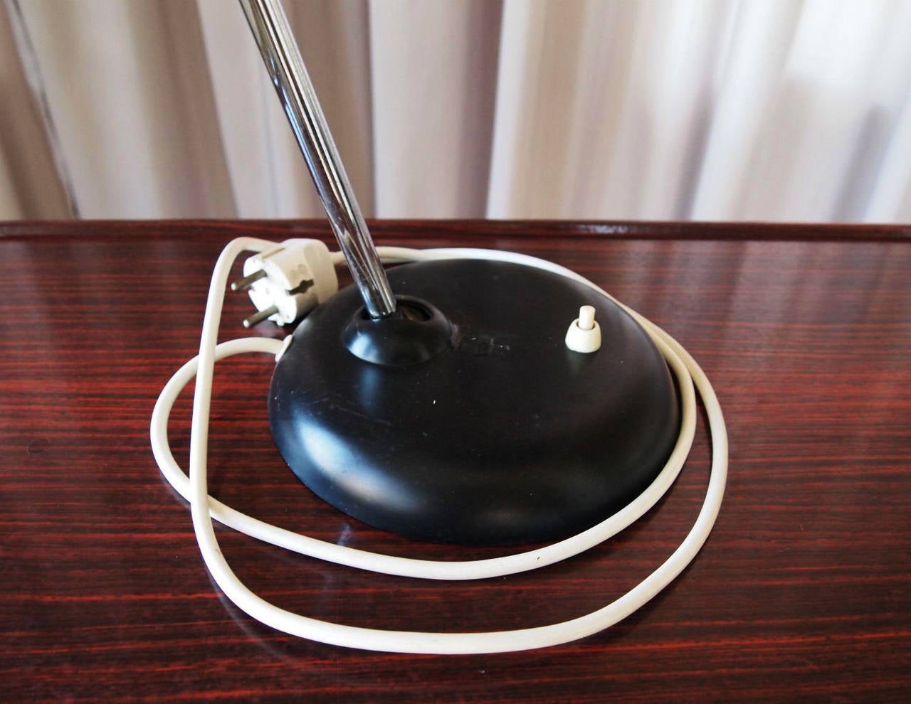 Bauhaus Mid-Century Model 6786 Table Lamp by Christian Dell for Kaiser Idell For Sale