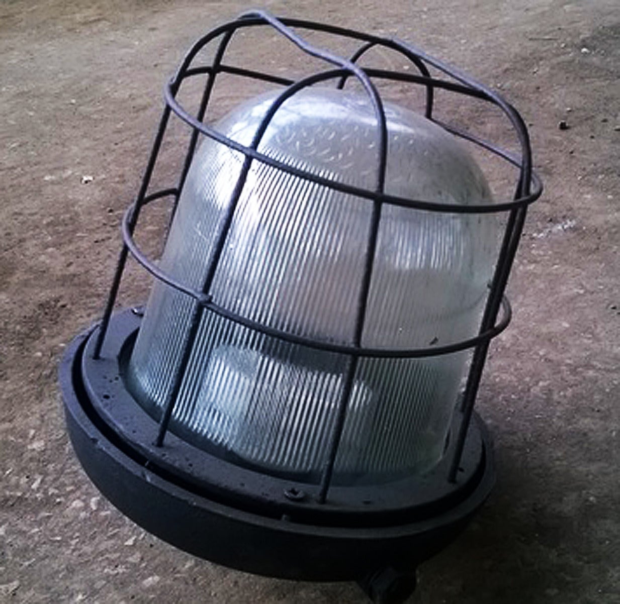 Vintage factory industrial hanging lamp. 
Cast iron, clear glass. Lamp was completely restored (cleaned and paint with anit rust coating) new electric
Weight about 7.5 kg (16,5lb)
up to 8 pieces available
Shipping costs to US 60Euros