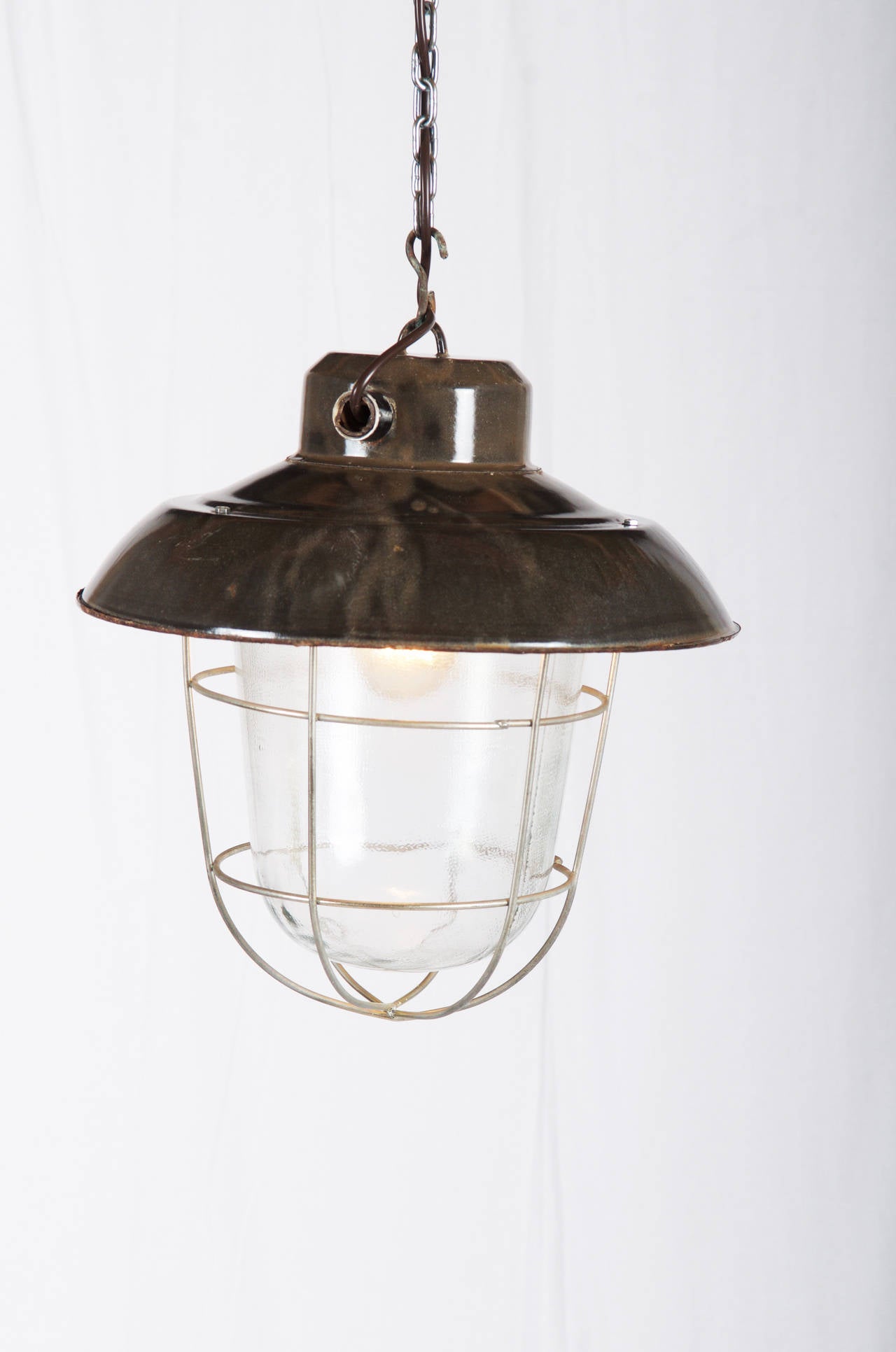Industriale Lampada a sospensione vintage di fabbrica in vendita