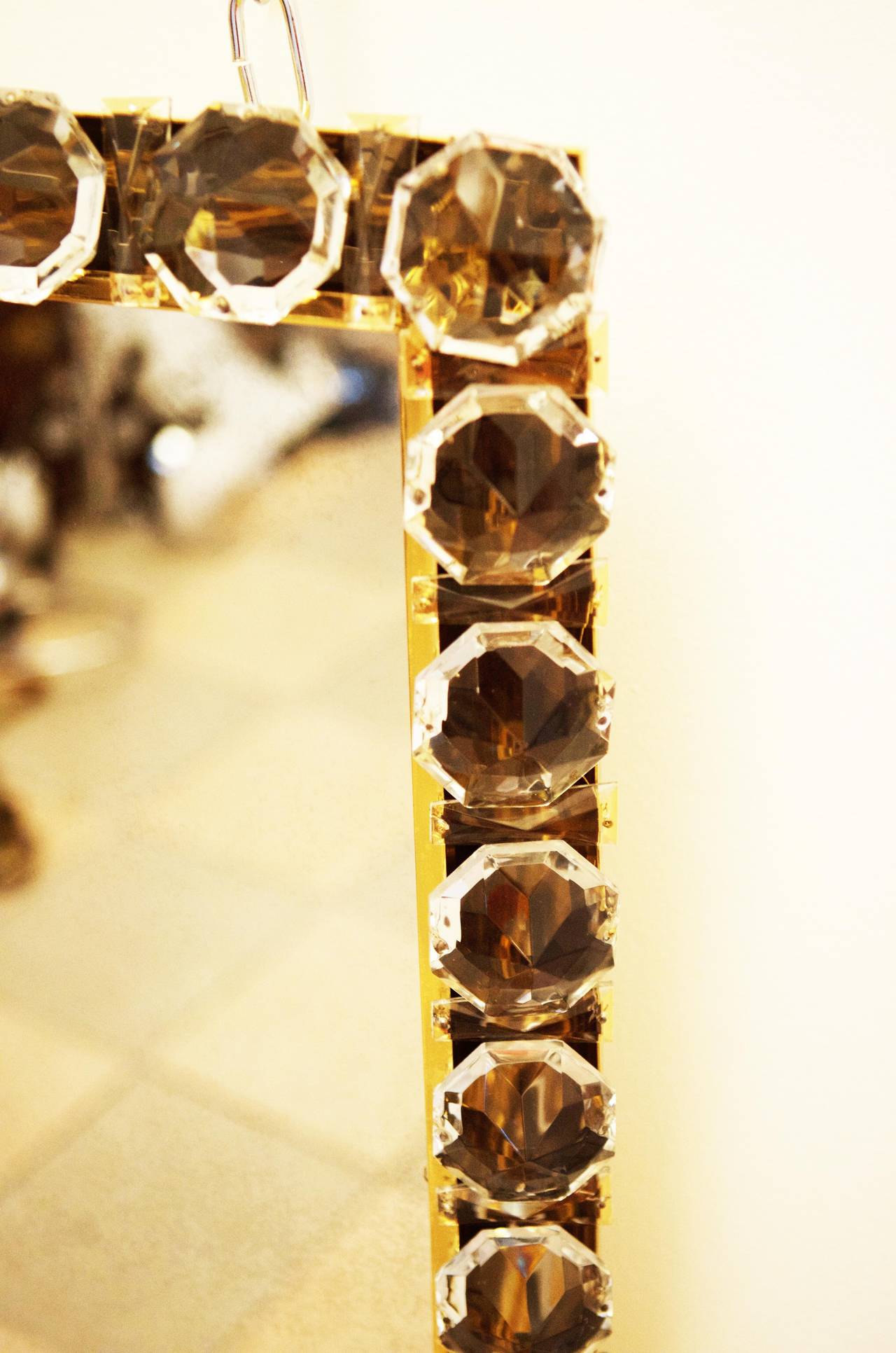 Espejo grande de cristal tallado de Bakalowits & Söhne Latón en venta