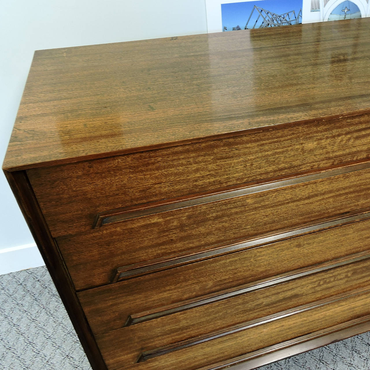 Pair of Milo Baughman Mahogany Five-Drawer Dressers In Good Condition For Sale In Concord, MA