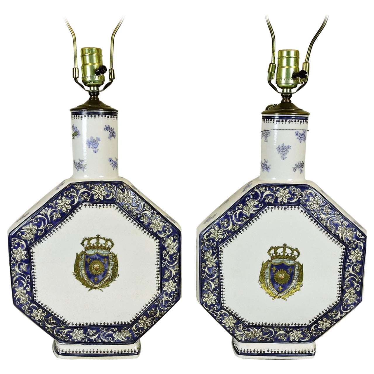 19th Century Chinese Export Style Porcelain Château De Versailles Lamps For Sale