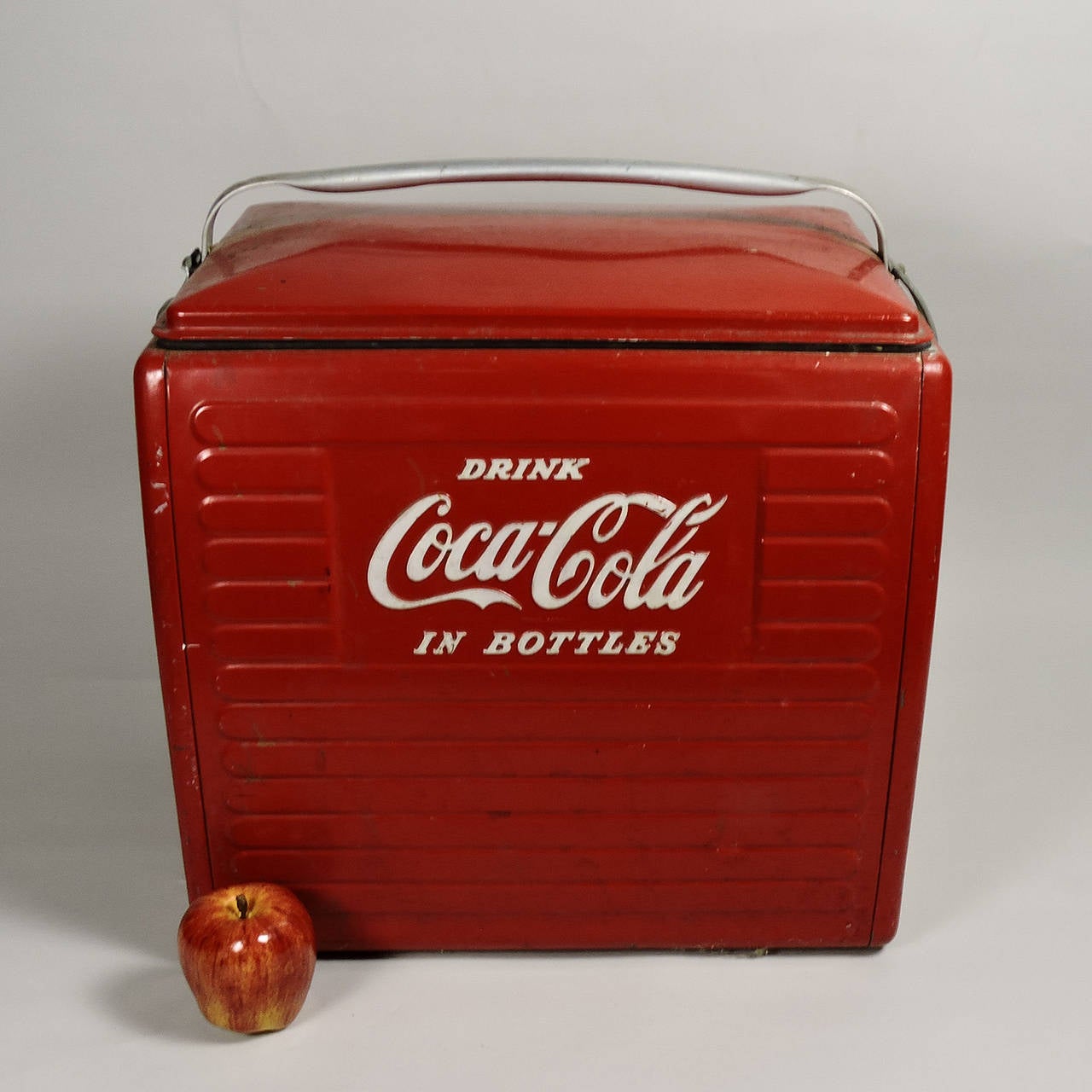 Mid-Century Modern Vintage Drink Coca Cola in Bottles Picnic Cooler by Acton Mfg Co.