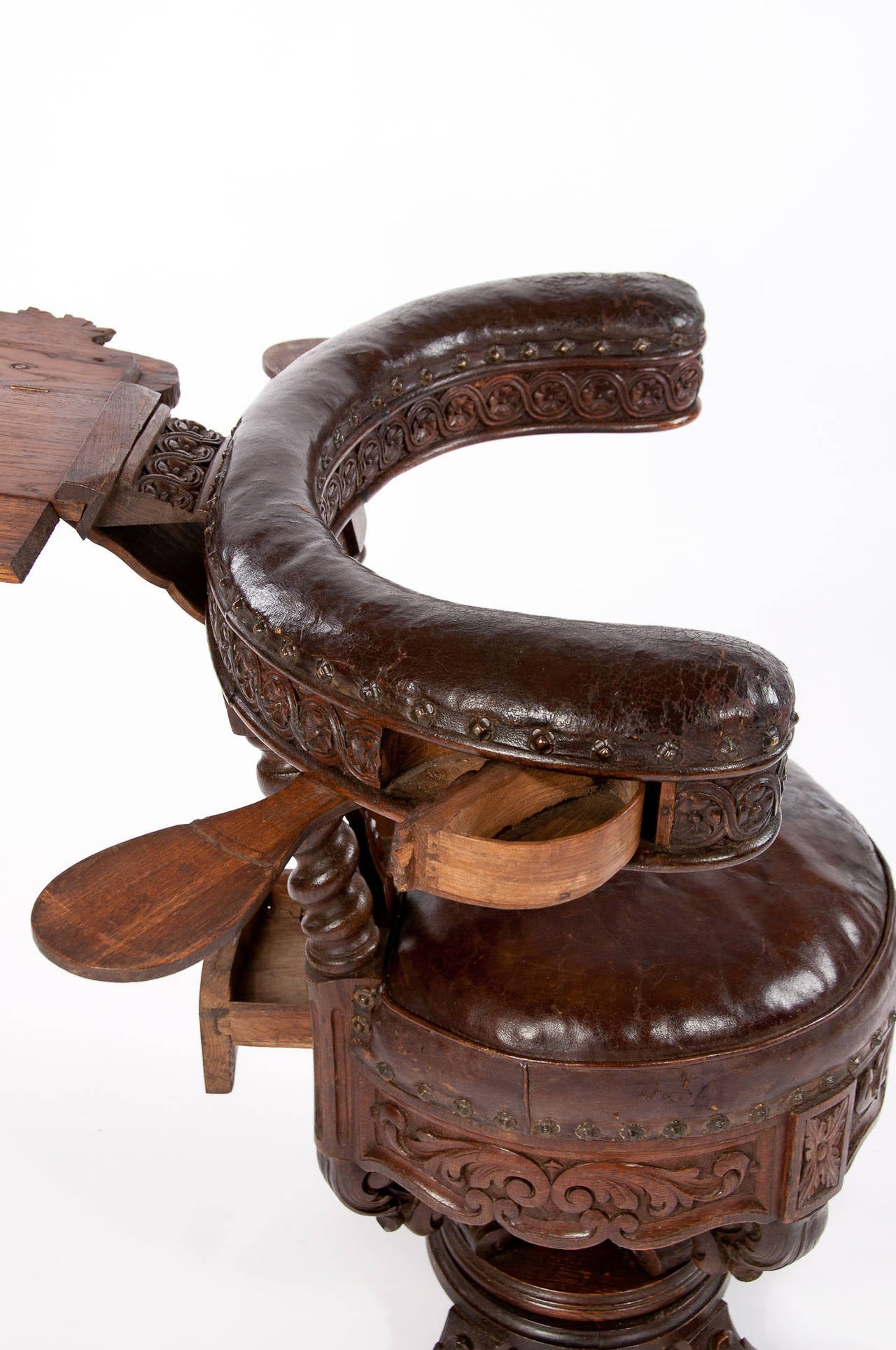 Rare 19th Century Oak Cock Fighting Chair In Excellent Condition In Benington, Herts