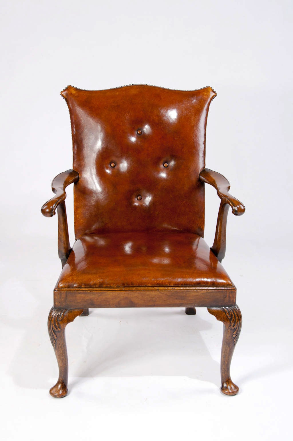 Quality 1920s Walnut Armchair by Tozer In Excellent Condition In Benington, Herts