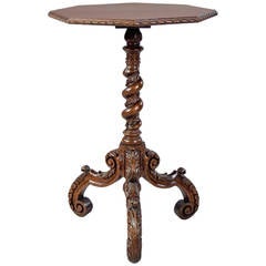 Viktorianischer Tisch mit geschnitzter sechseckiger Platte aus Eiche