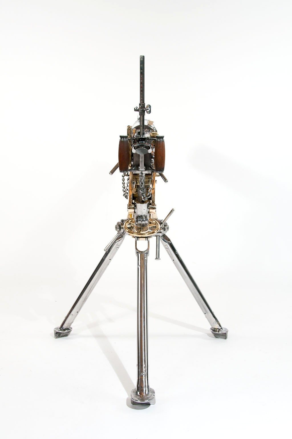 Polished Vickers Machine Gun on Tripod In Excellent Condition In Benington, Herts