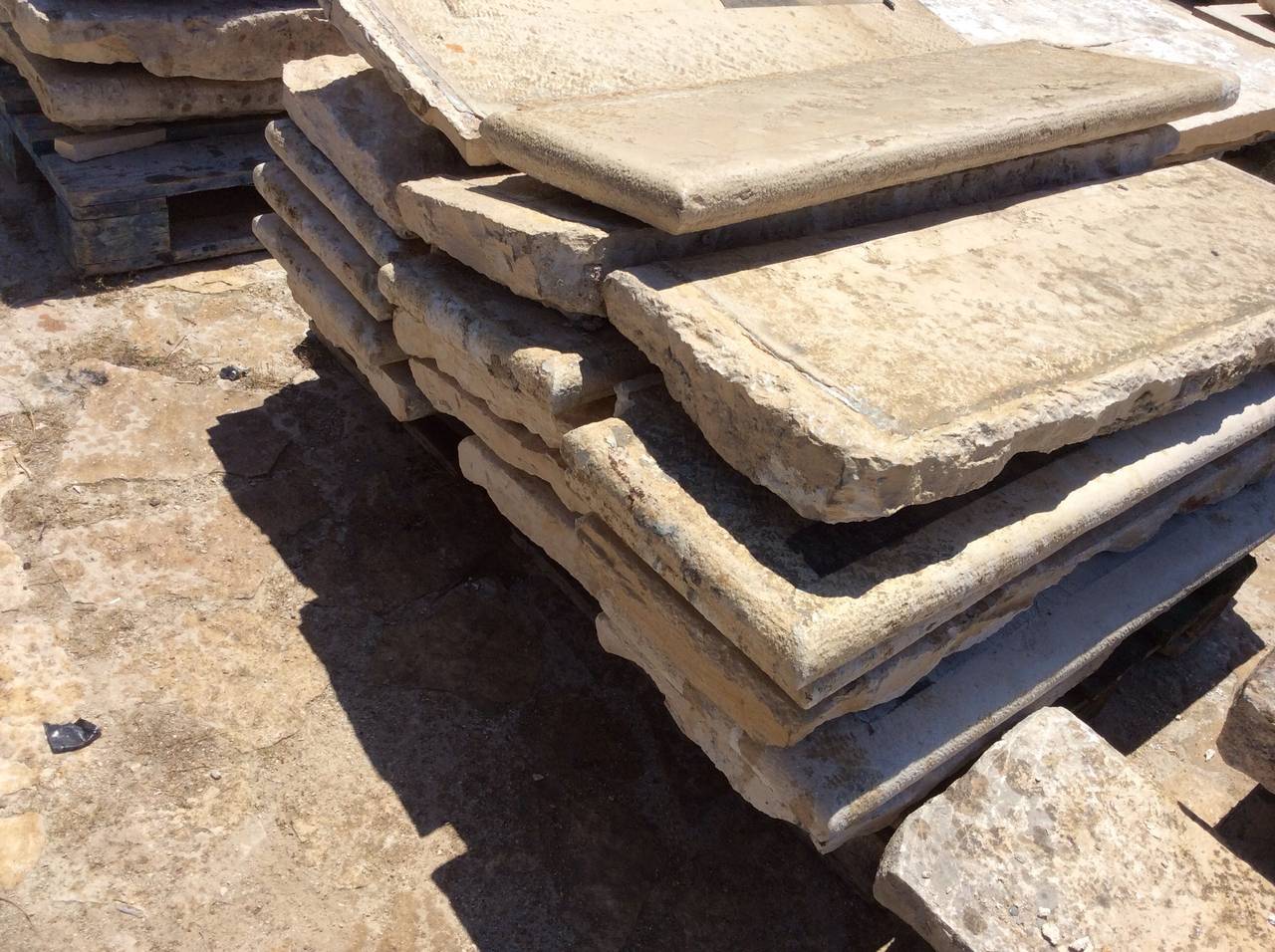 Antique French Stone Stairs Aged from 16th - 17th Century For Sale 2