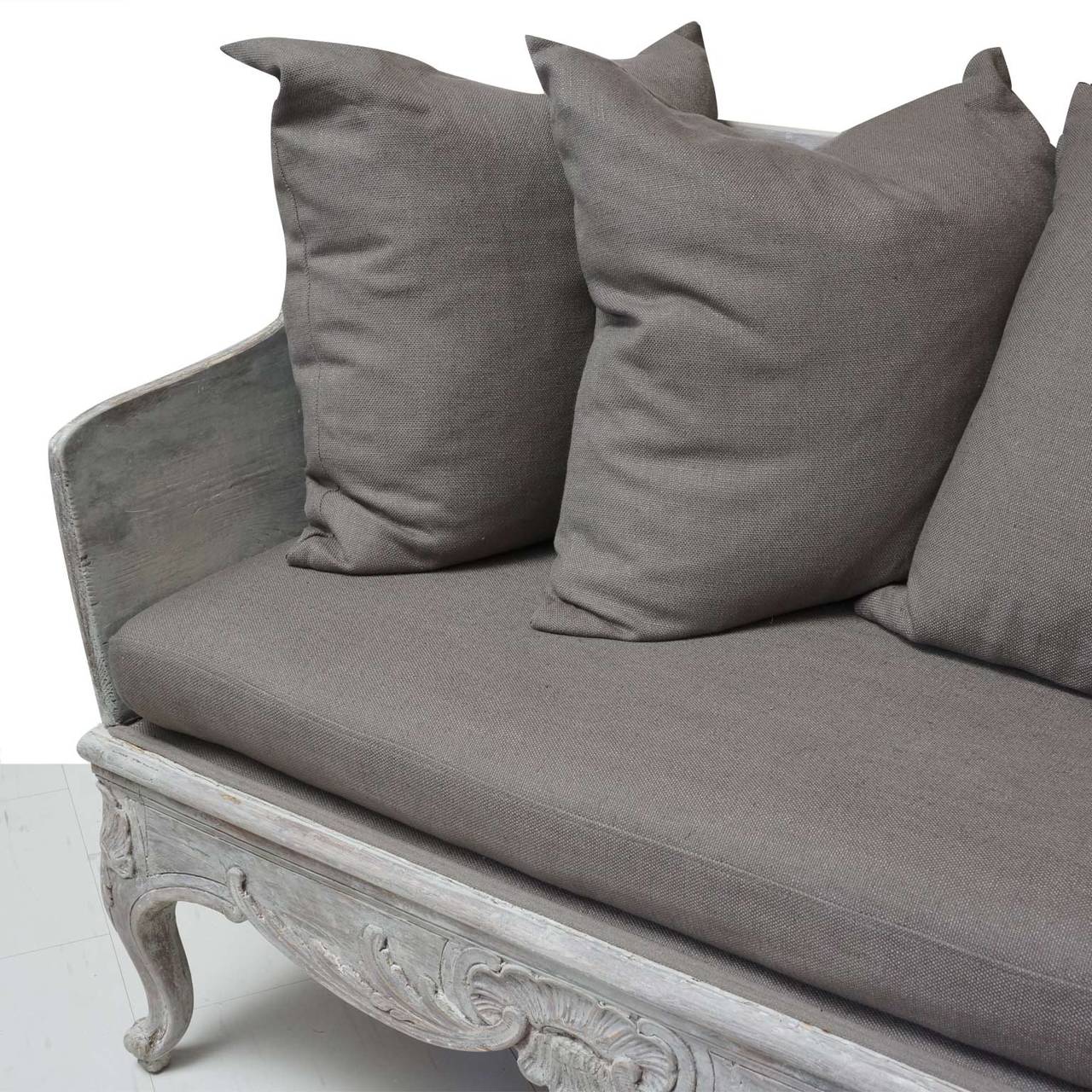 18th Century Baroque Swedish Sofa Upholstered in Belgian Linen