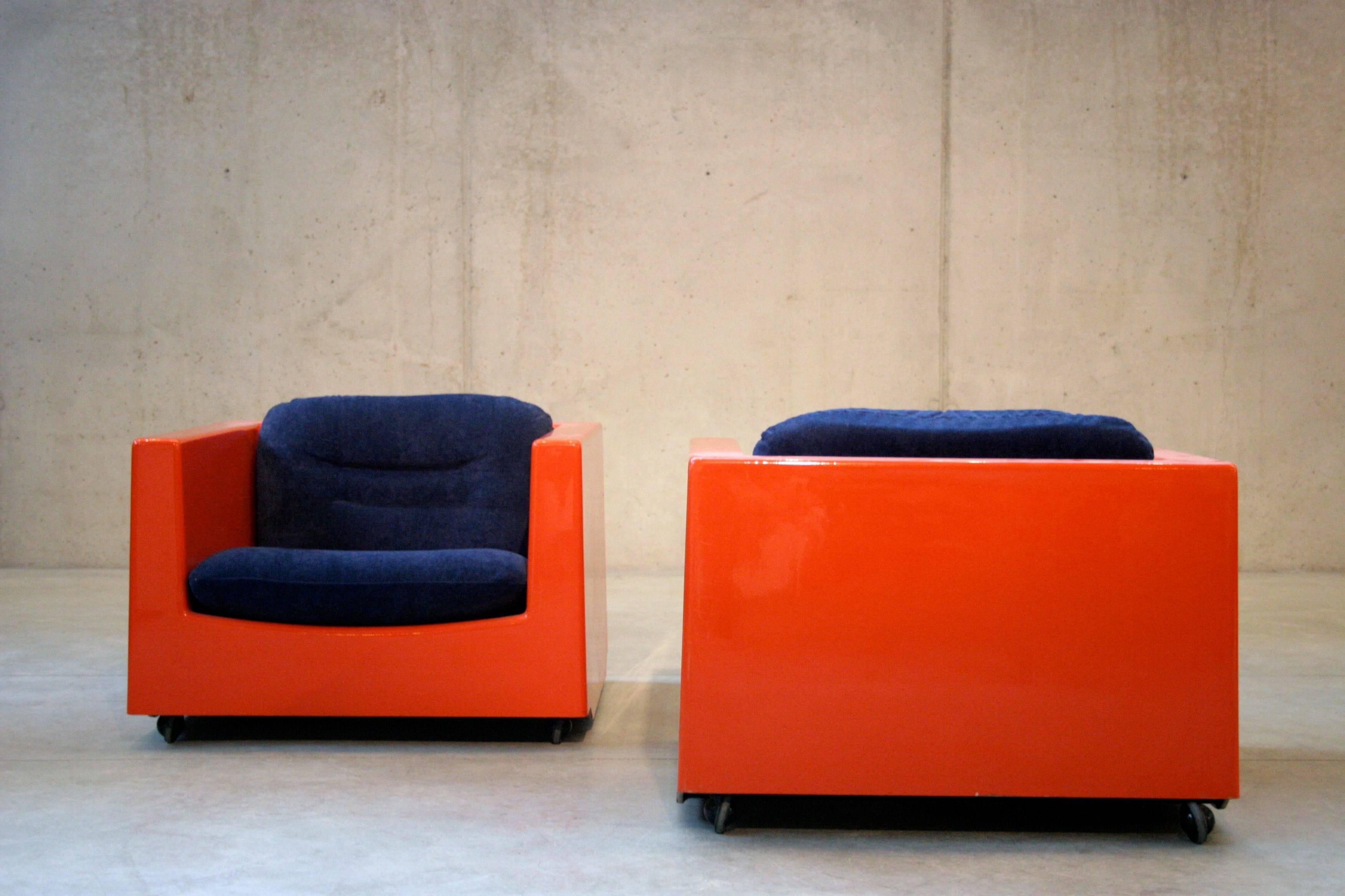 Two Lounge Chairs by Roger Tallon, circa 1970s In Good Condition In Antwerp, BE