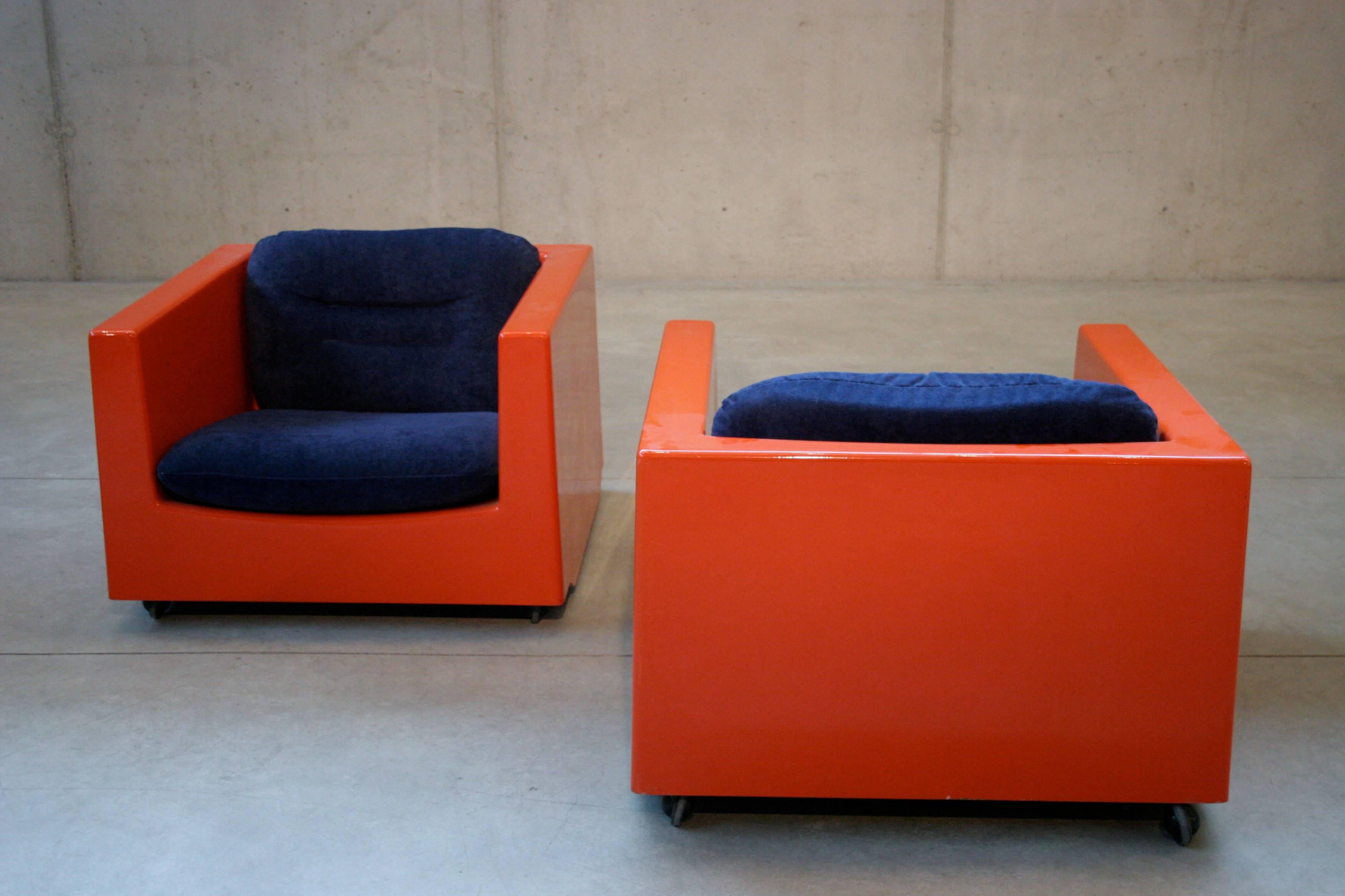 20th Century Two Lounge Chairs by Roger Tallon, circa 1970s