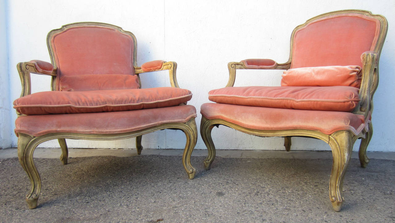 Phyllis Morris Designed Louis XV Bergere Chairs in Pink Velvet 3