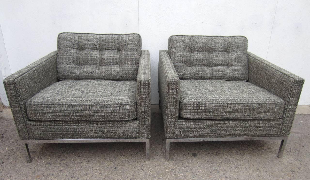 Pair of Mid-Century Modern Florence Knoll Club Chairs In Good Condition In Las Vegas, NV