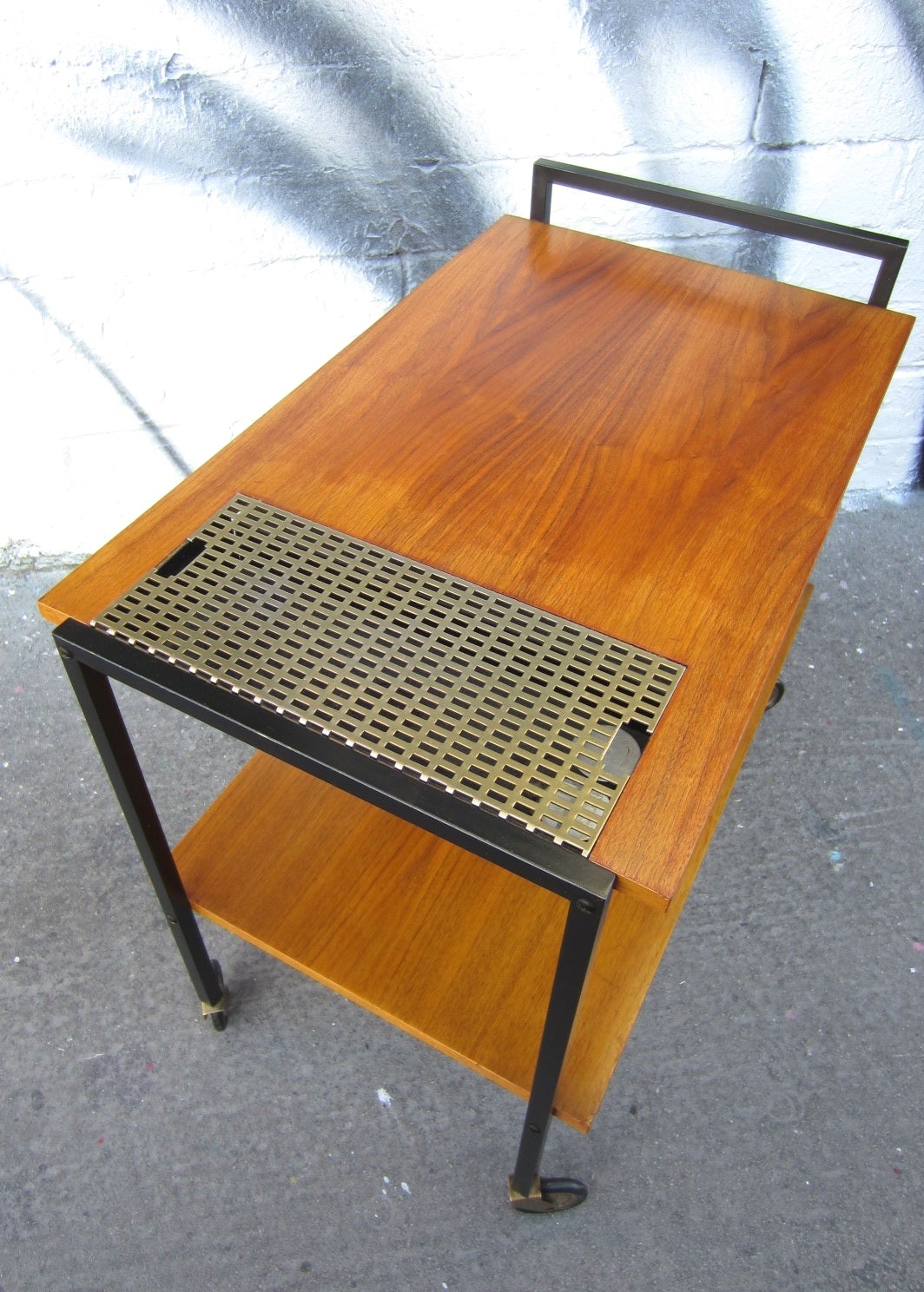 Unknown Mid-Century Modern Bar Serving Cart in the Style of George Nelson