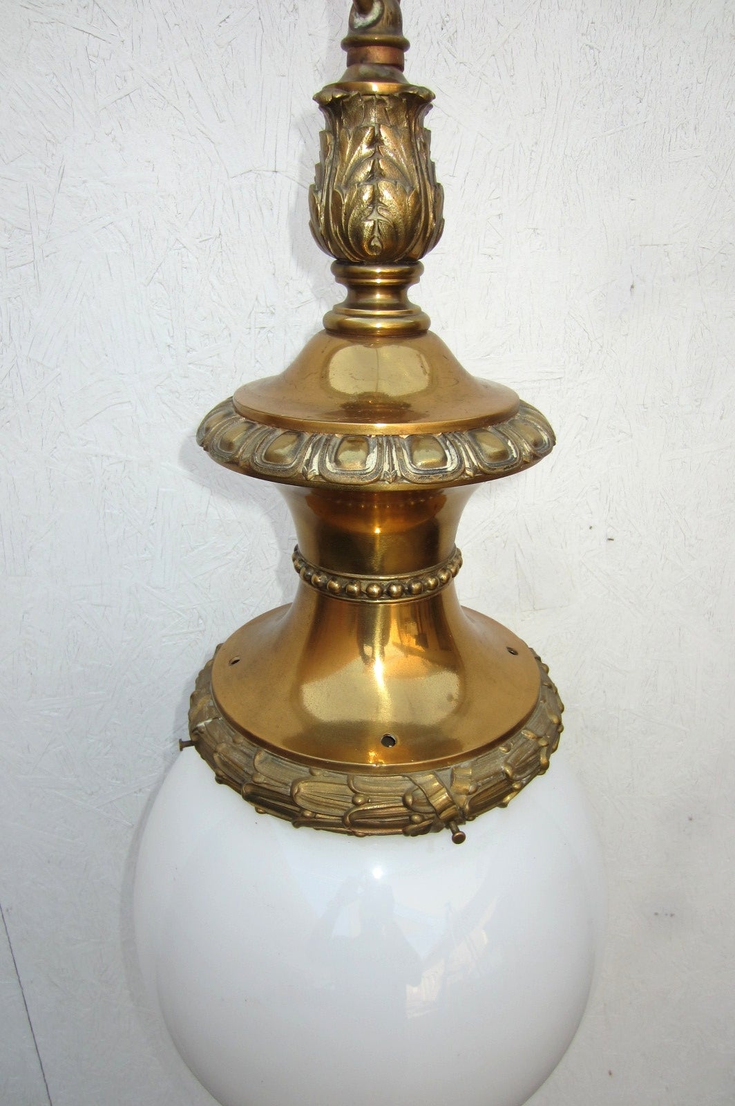 Early 1900s huge bronze and milk glass ball auditorium pendant lamp.
Beautiful detail and craftsmanship. Handblown milk glass ball shade (basketball size+).
Provenance, from a Masonic Lodge reading room in Cleveland, OH.
Not marked or signed by