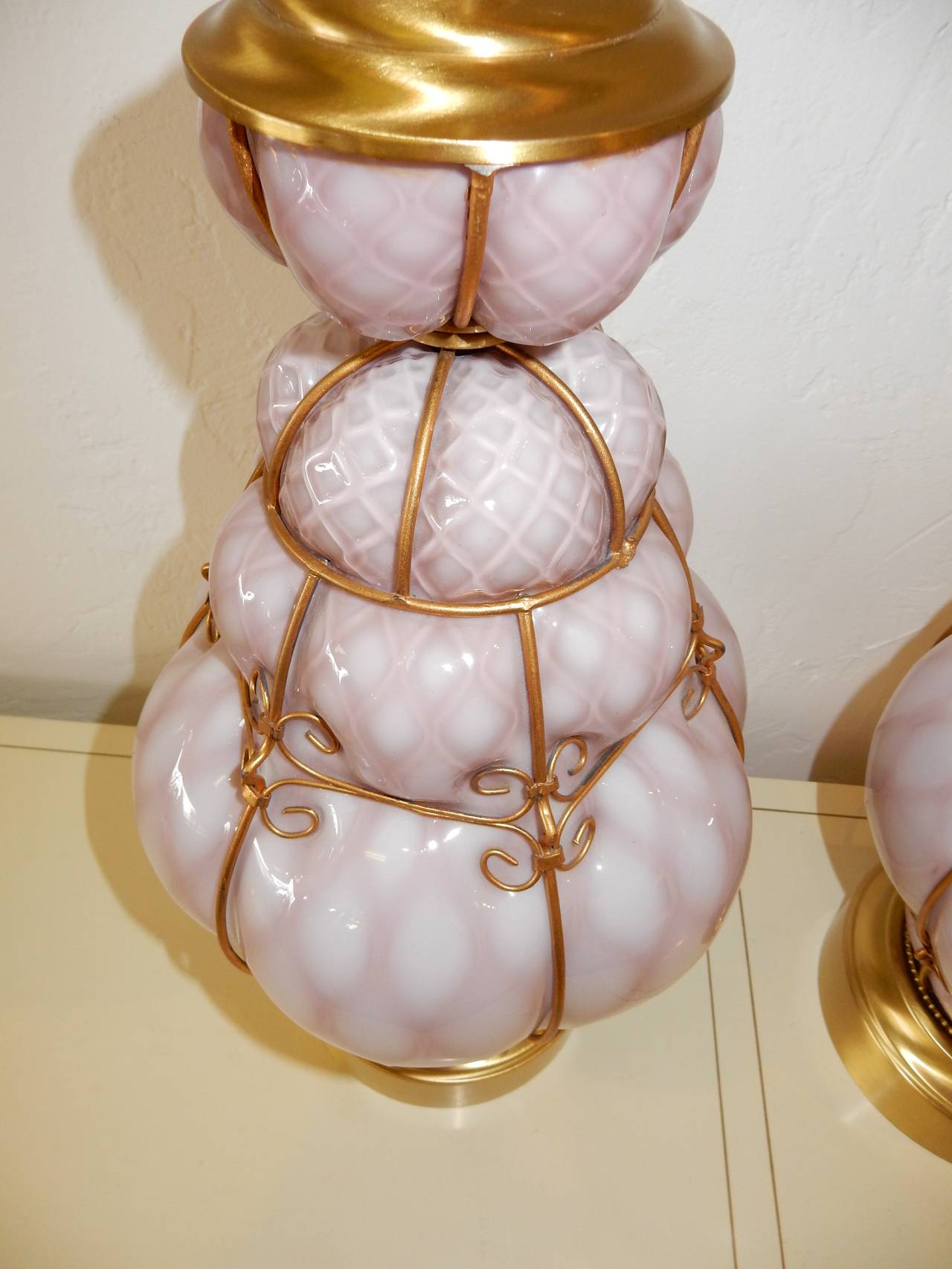 Hollywood Regency Mid-Century Seguso Murano Italy Bubble Cage Art Glass Table Lamps Pink/Violet