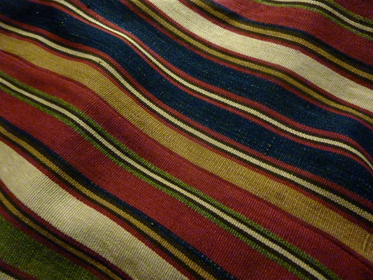 Fine Silk Djadjim Textile In Good Condition For Sale In Lyon, FR