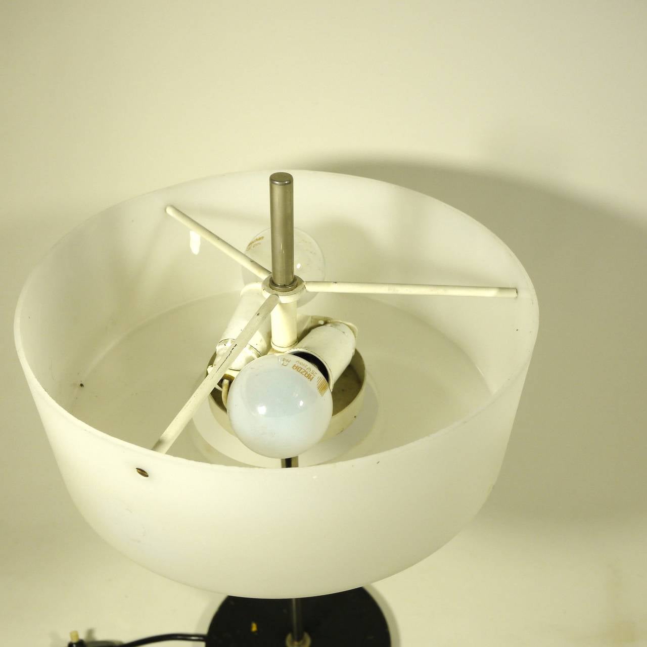 Black and White Table Lamp by Stilux In Good Condition For Sale In POITIERS, FR
