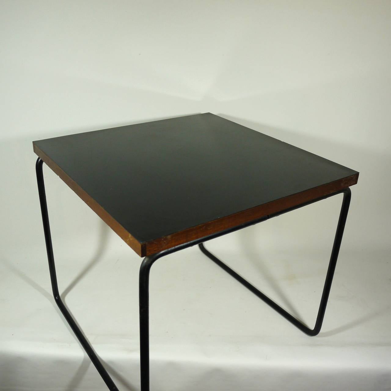 Pierre Guariche Side Table In Good Condition In POITIERS, FR