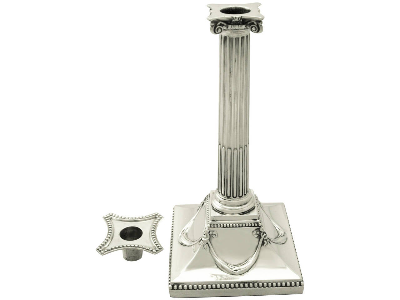 Sterling Silver Corinthian Column Taper Candlestick, Antique George III In Excellent Condition In Jesmond, Newcastle Upon Tyne