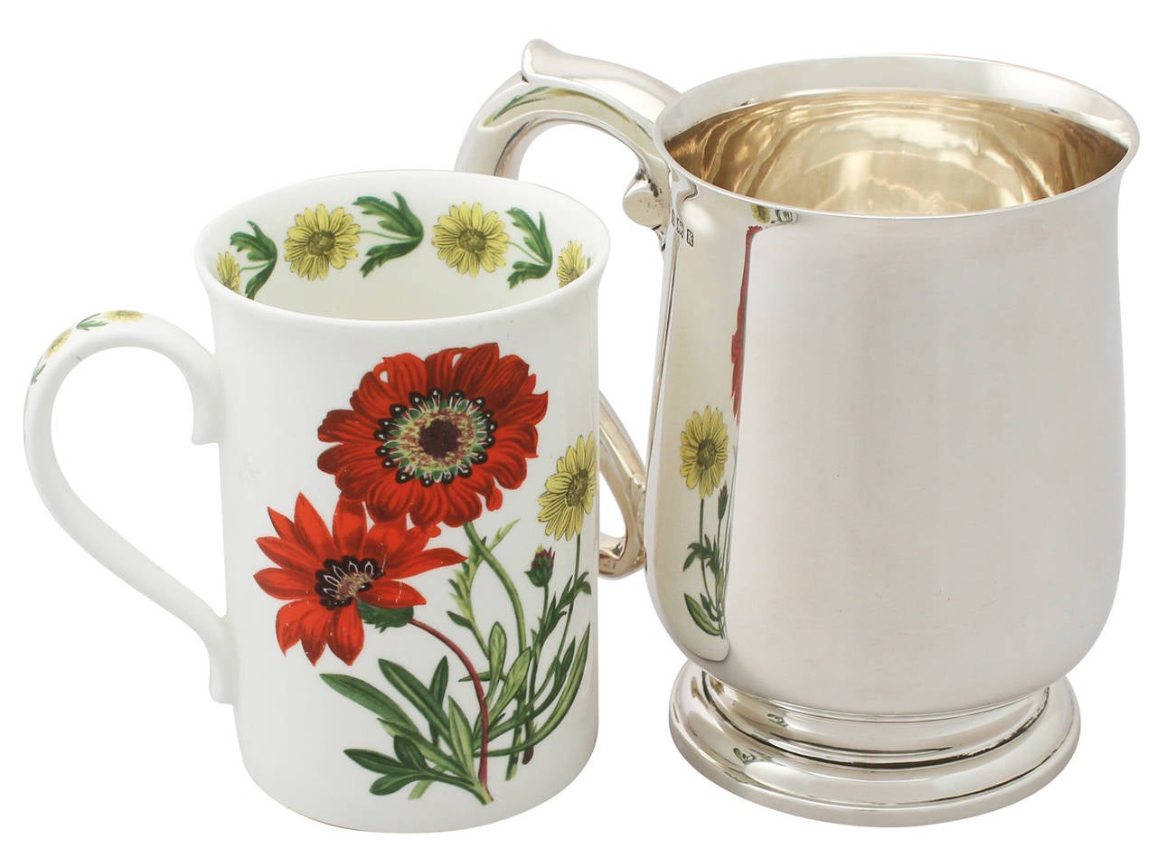 An exceptional, fine and impressive antique George V English sterling silver baluster pint mug; an addition to our silver dining collection.

This exceptional antique George V sterling silver mug has a plain baluster form onto a circular domed