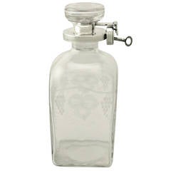 Antique George V Acid Etched Glass and Sterling Silver Mounted Locking Decanter 3