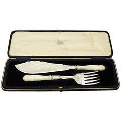 Pair of Sterling Silver and Mother of Pearl Handled Fish Servers - Antique 7