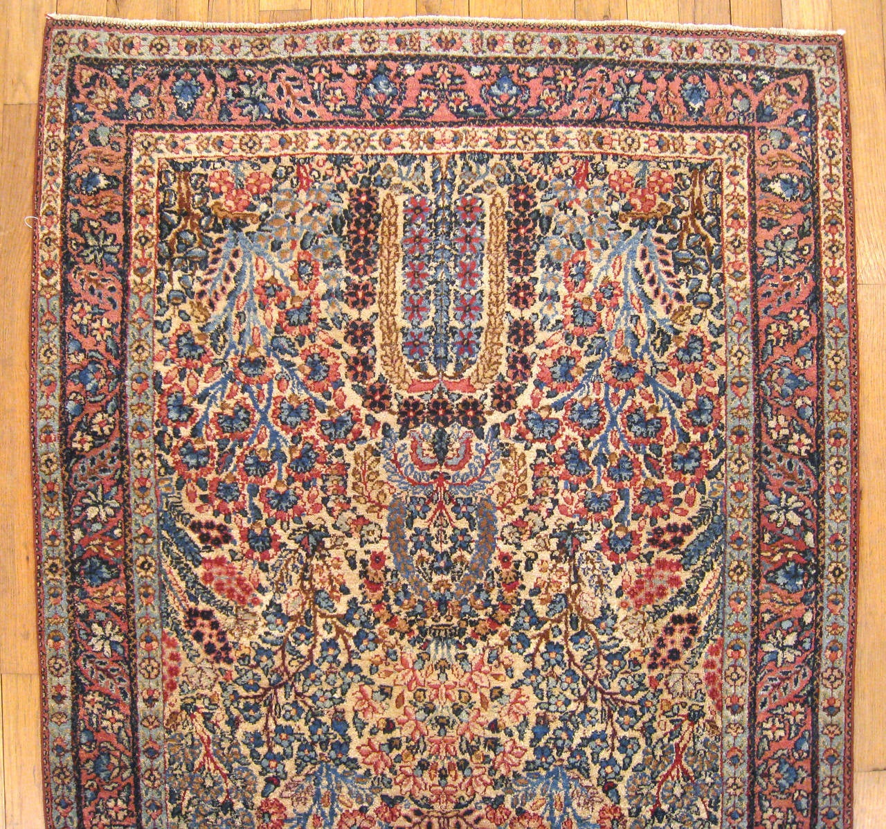 Antique Persian Kerman Oriental Rug, circa 1900 In Excellent Condition In New York, NY