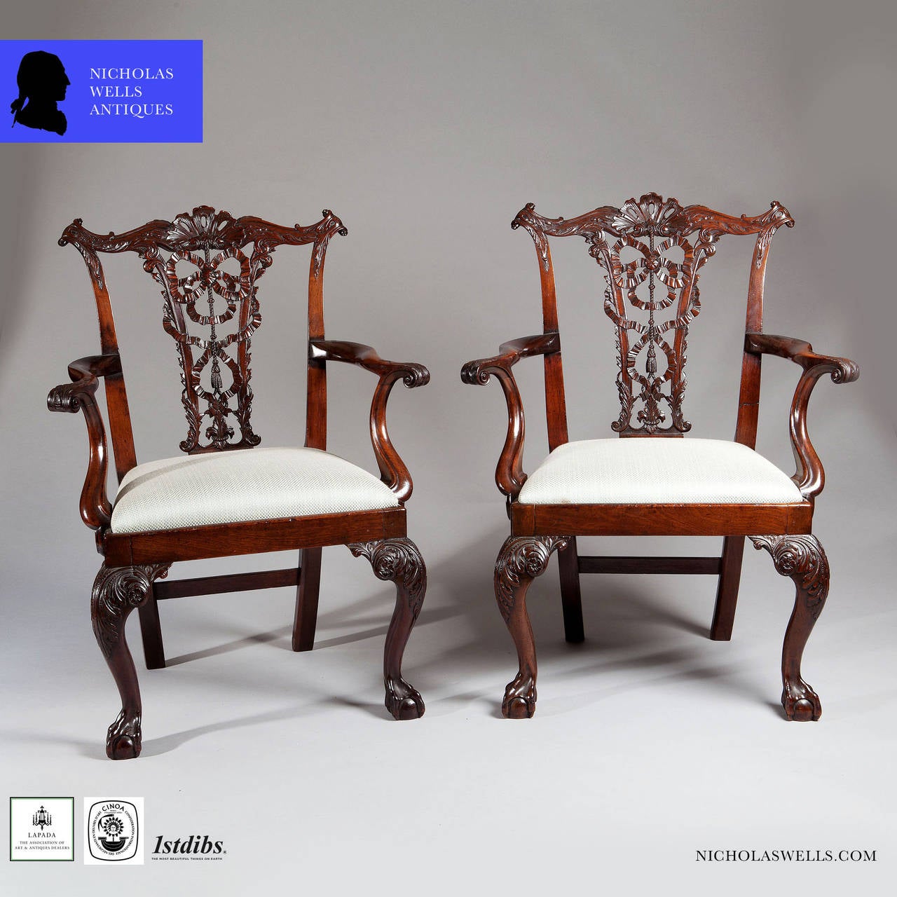Fine Pair of Chippendale Mahogany Dining Chairs 5