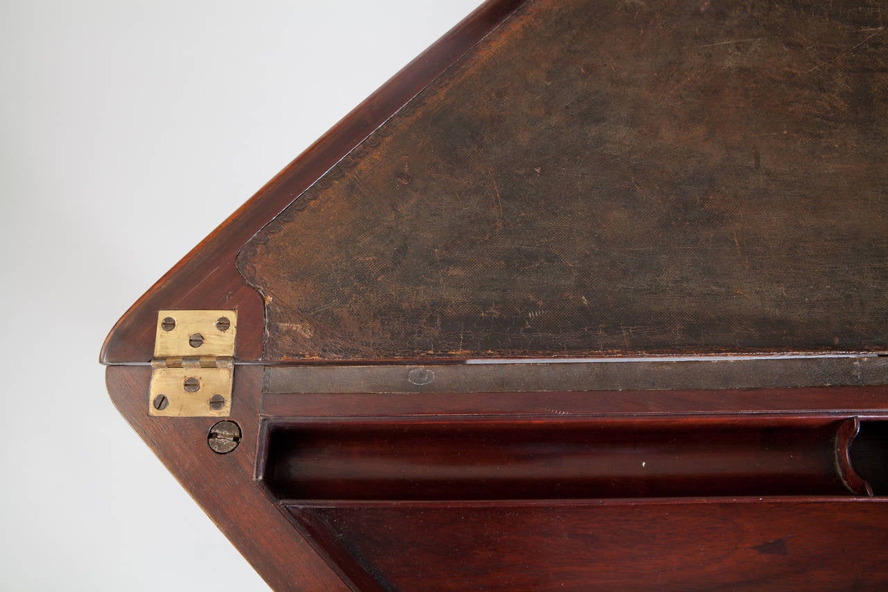 George II Mahogany Envelope Writing Table In Excellent Condition In London, by appointment only