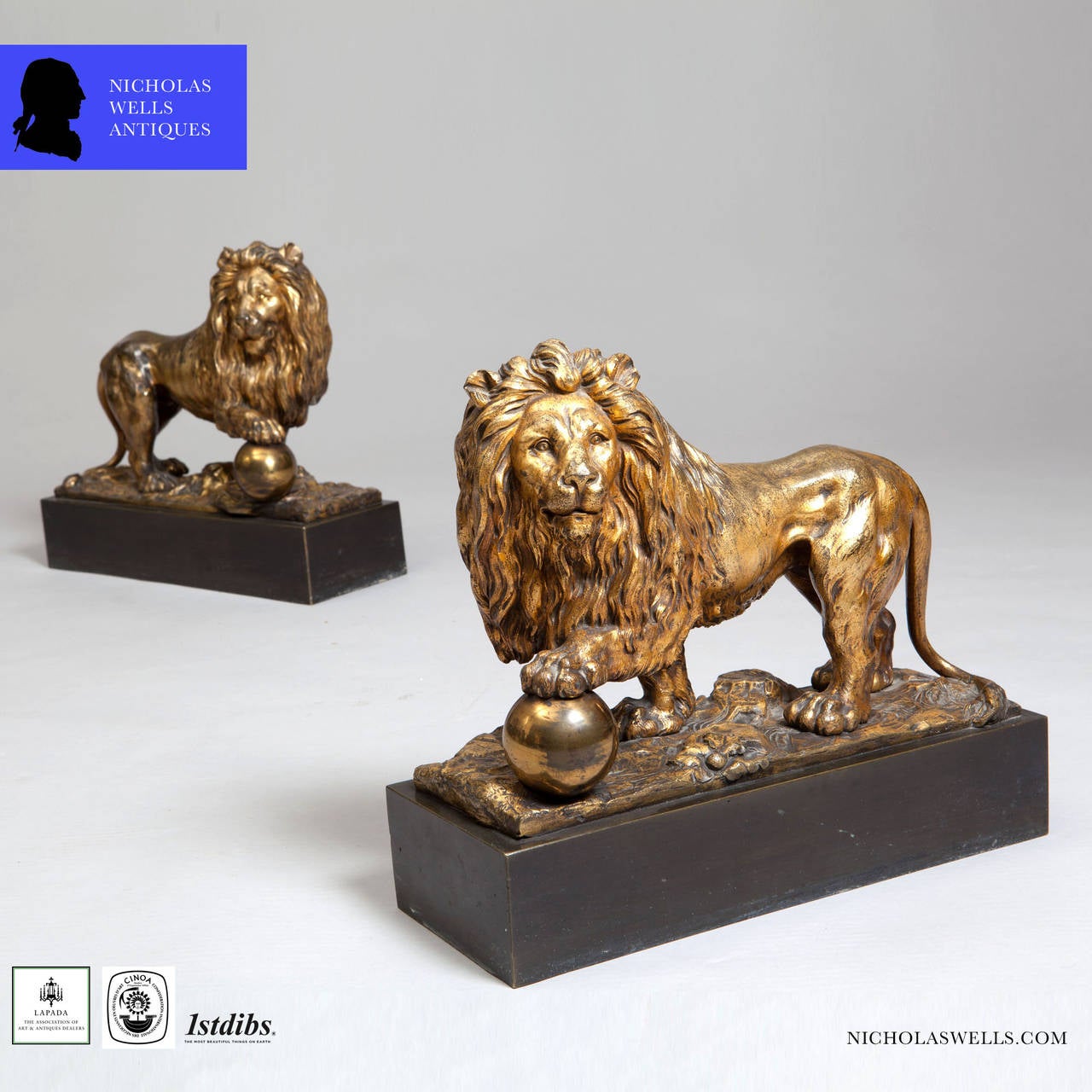Louis XV Pair of Gilt Bronze Medici Lions