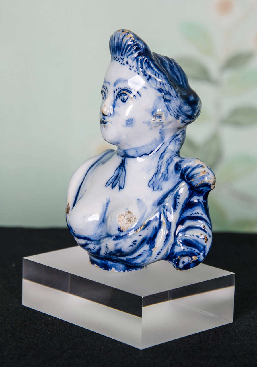 Dutch Delft Portrait Bust of Lady, Possibly Mary Stuart, Late 17th Century 4