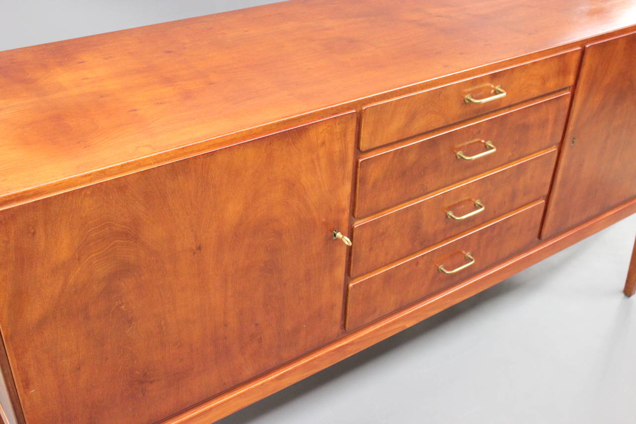 Mid-Century Modern Sideboard, Model 1761 in Light Mahogany by Ole Wanscher and Fritz Hansen, 1943