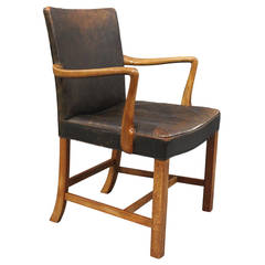 Fauteuil de Jacob Kjær des années 1940 en cuir patiné et chêne