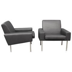 Hans J. Wegner Lounge Chairs Model 34/1 in Black Savanne Leather, 1960 9