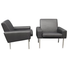 Pair of Lounge Chairs, Model 34/1, Black Savanne Leather by Hans Wegner, 1960