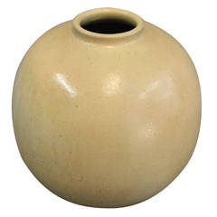 Vaso in gres di Saxbo Denmark, disegnato da Natalia Krebs, 1930 circa.