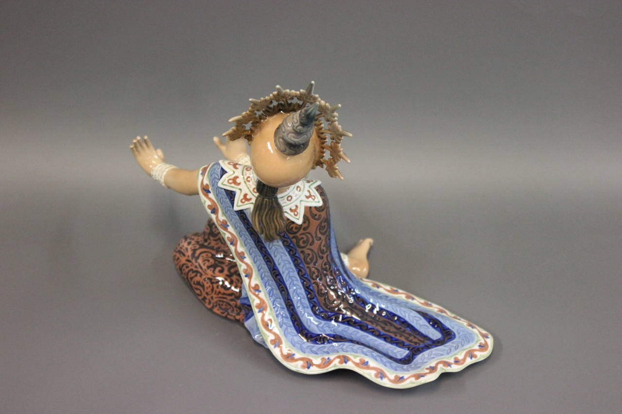 Danish Figurine By Dahl Jensen Design Number 1125 In Good Condition In Lejre, DK