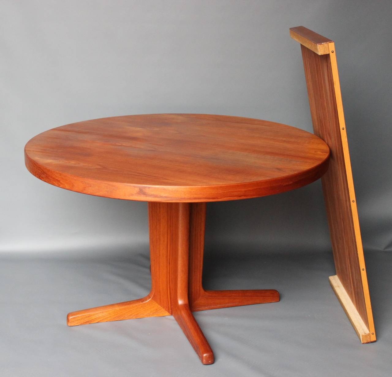 Dining Table in Teakwood of Danish Designer and Manufactured by Gudme, 1960s In Good Condition For Sale In Lejre, DK