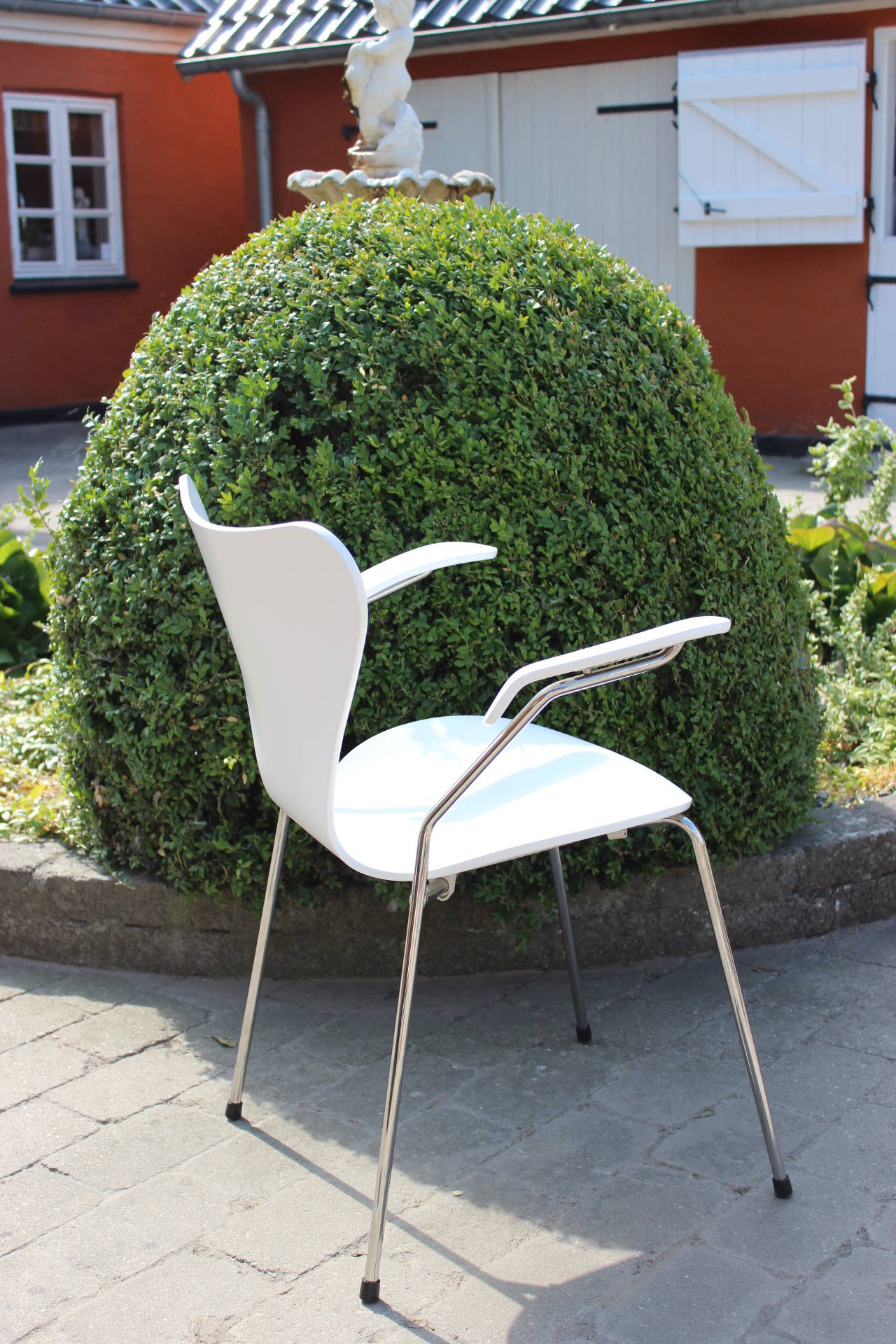 Painted Four White Arne Jacobsen by Fritz Hansen Chairs, Model 3107, Dated 2008