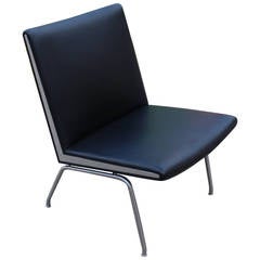 Airport Chair in Black Leather by Hans J. Wegner, Model AP 40, 1958