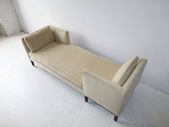 Têtê-à-Têtê by Edward Wormley