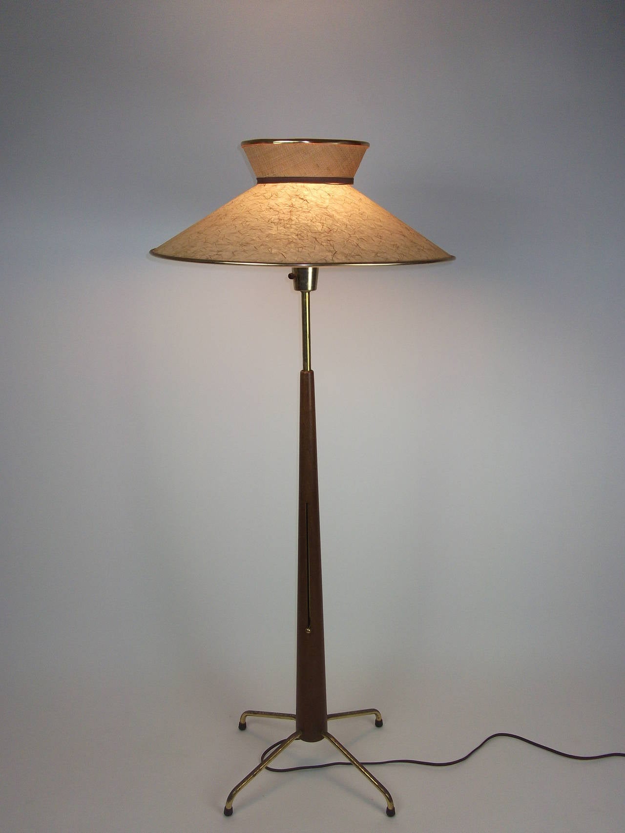 1950s Adjustable Floor Lamp Attributed to Gerald Thurston for Lightolier For Sale 2