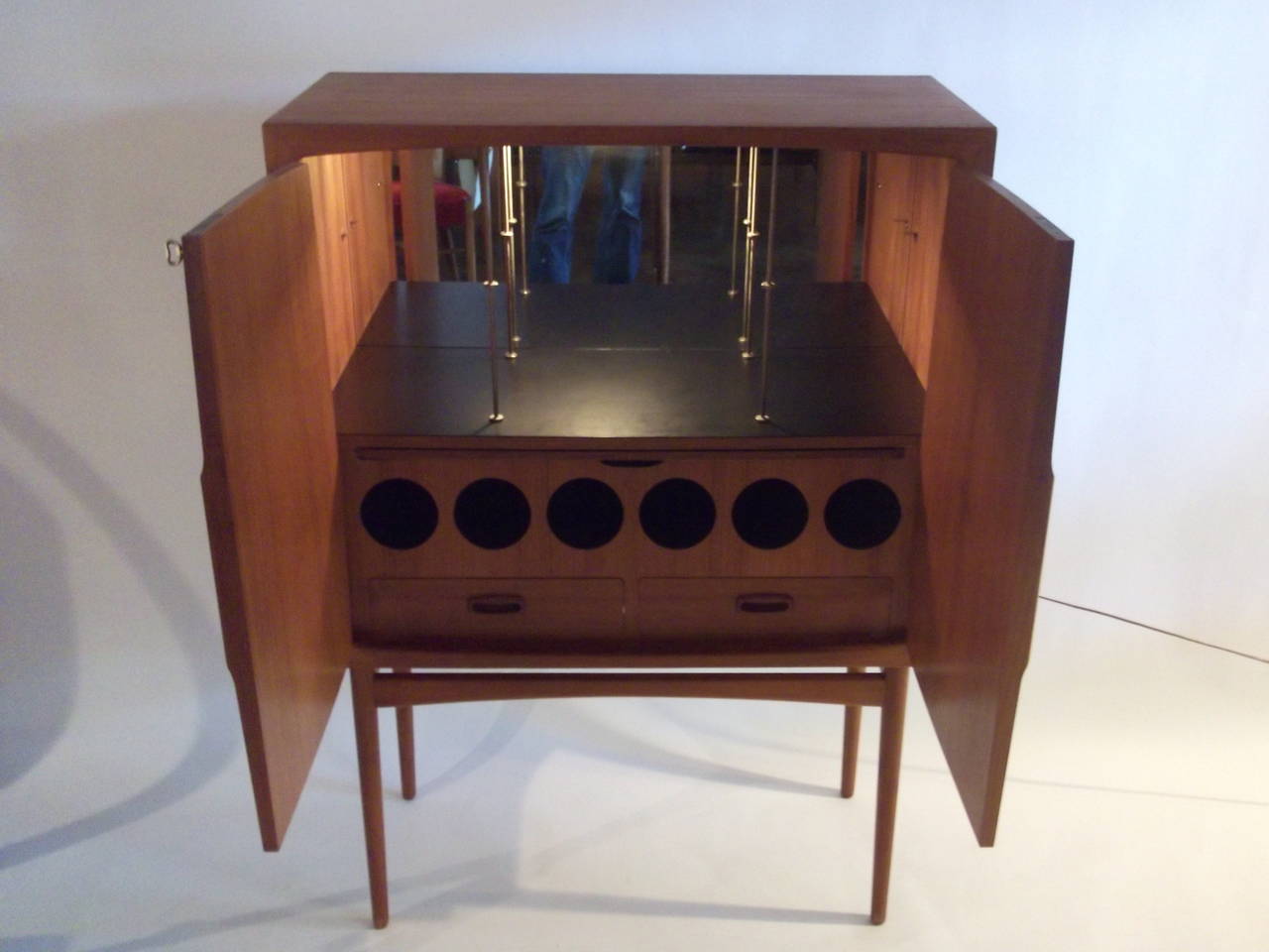 1950s Teak Bar Cabinet Designed by Torbjorn Afdal, Norway 2