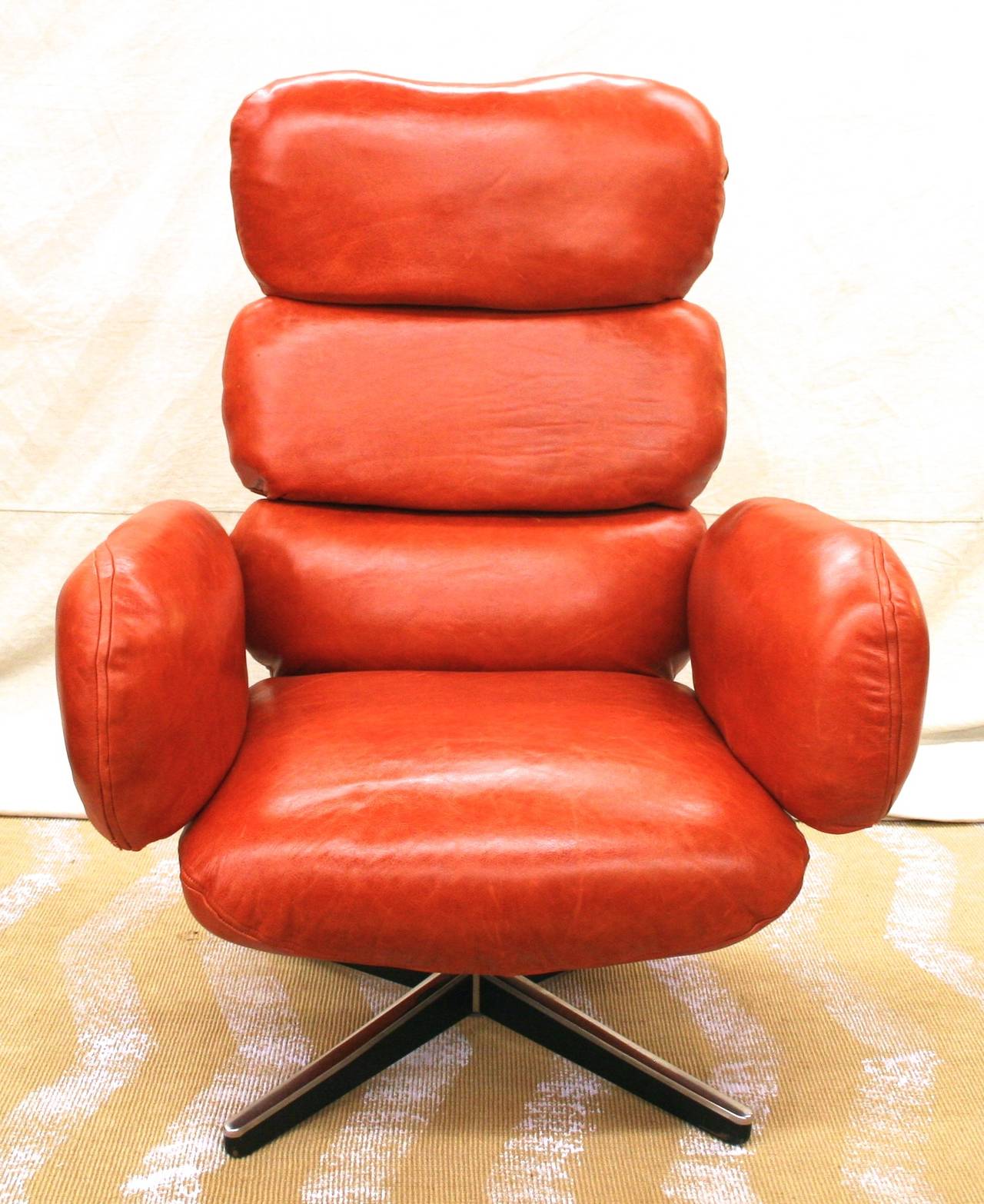 American Mid-Century Modern Executive Desk Chair by Otto Zapf for Knoll, circa 1970s