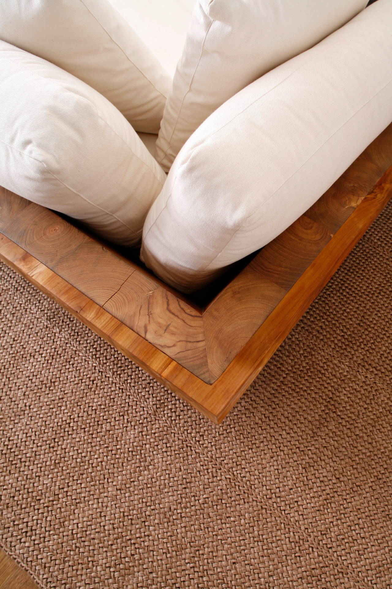 Single Arm Sofa In Excellent Condition For Sale In New York, NY